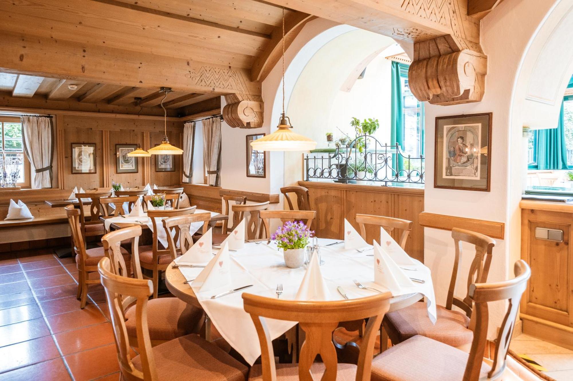 Eggerwirt Kitzbuehel, Hotel & Restaurant Exterior photo